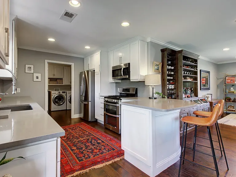 1903 Teakwood Dr — Photo 5