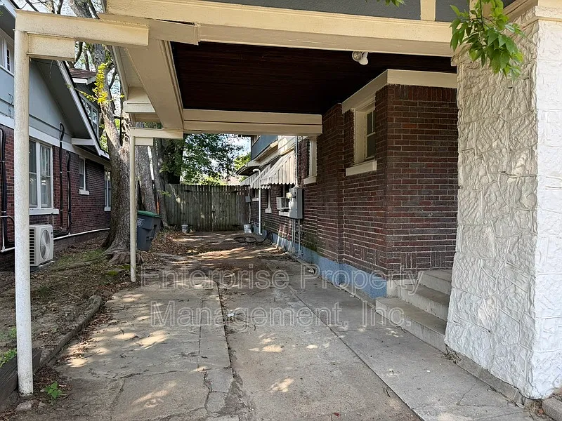1 bed, 1.0 bath, 600 sqft, $750 — Photo 2