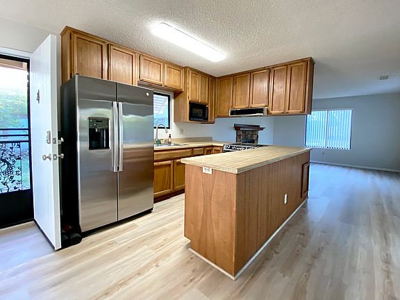 3rd image of 2396 Louise Ct