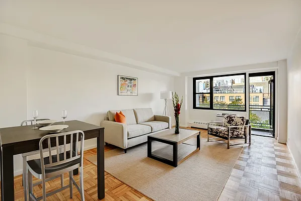 Sold by Compass | media 1