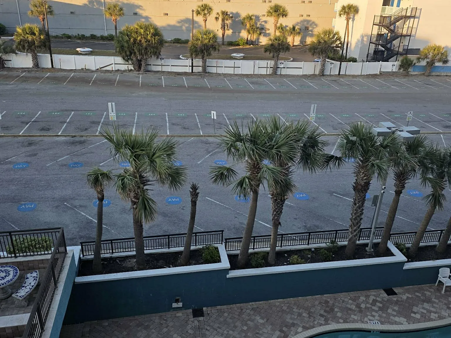 Studio, 450 sqft, $1,450 — Photo 3