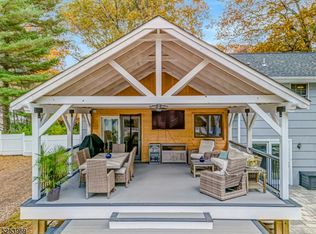 488 Paine Rd, Wyckoff, NJ 07481