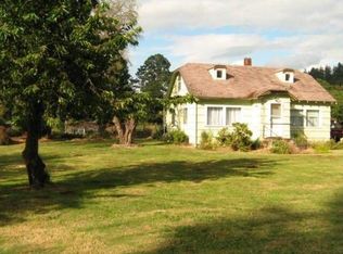 1363 S Water St, Silverton, OR 97381