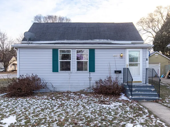 1005 W Bent Ave, Oshkosh, WI 54901