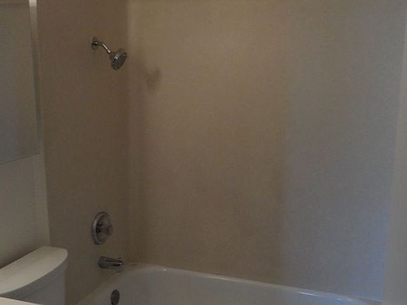 5th image of 530 E 14th St APT 1