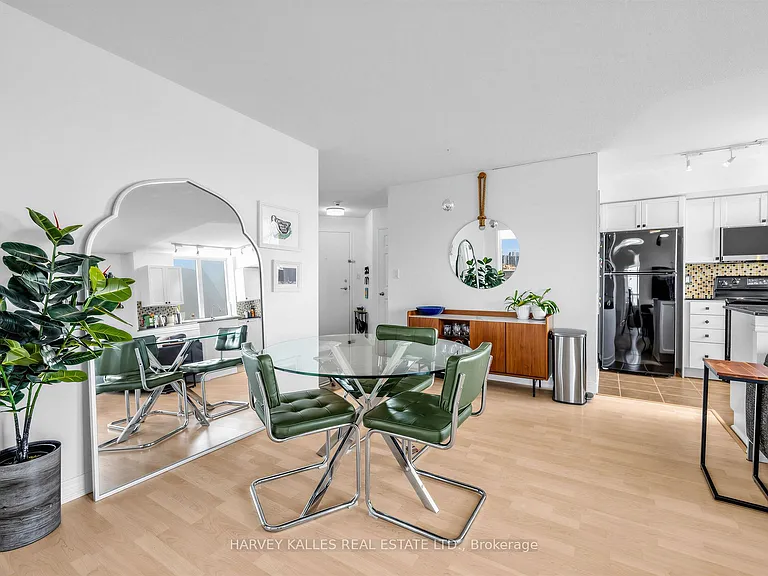 1369 Bloor St W #905 — Photo 10