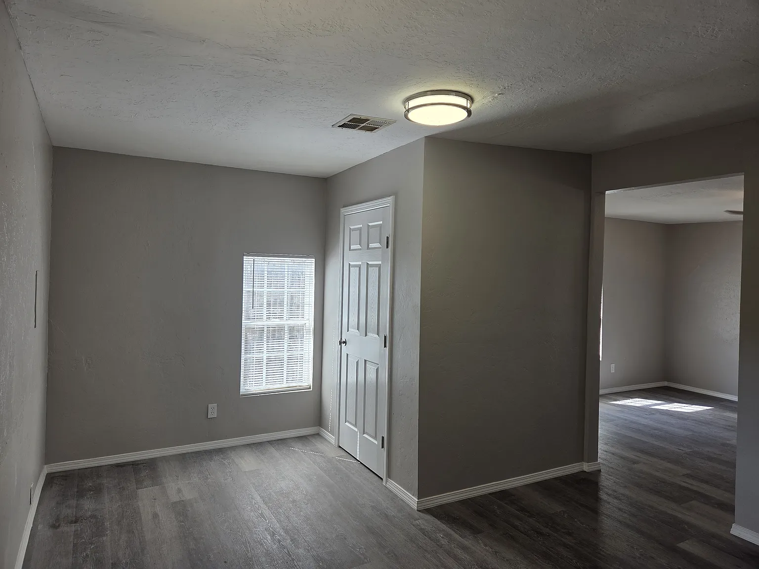4 bed, 1360 sqft, $1,695 — Photo 3