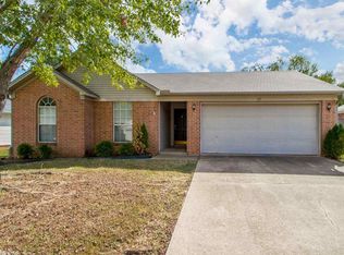 57 Zircon Dr, Maumelle, AR 72113