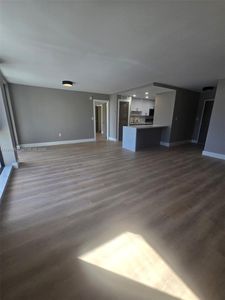 9800 W Bay Harbor Dr APT 305, Bay Harbor Islands, FL, 33154