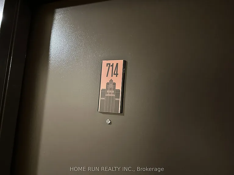 235 Kent St #714 — Photo 6