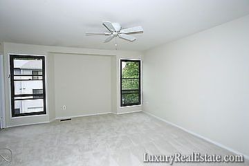4th image of 1920 N Woodley St