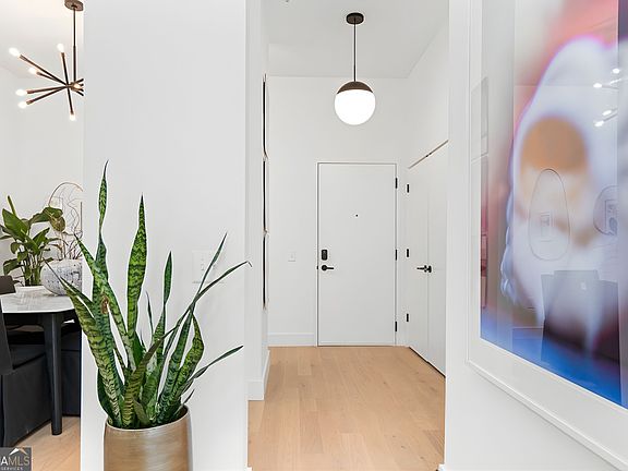 3rd image of 567 Ponce De Leon Ave #504