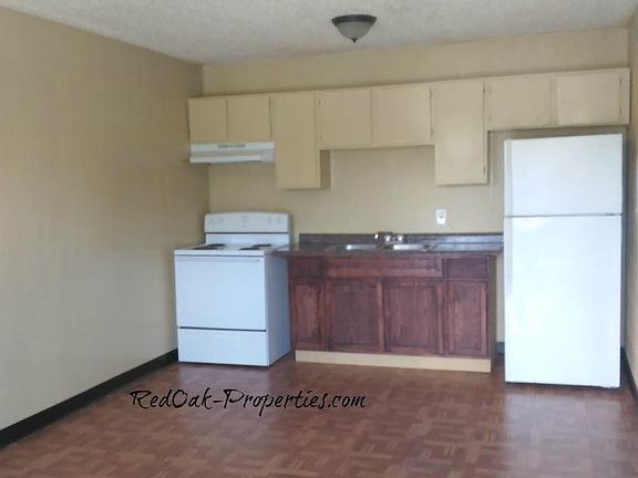 #12 Living Room Kitchen_02082018