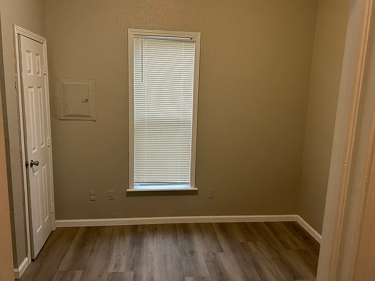 221 S Choctaw Ave — Photo 16