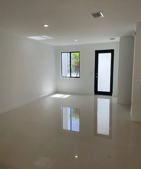 13646 SW 157th Pl — Photo 11