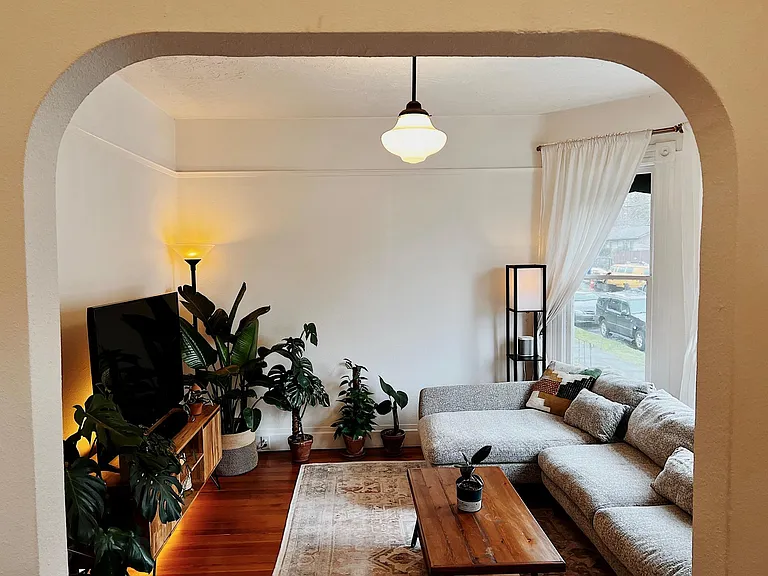 Living room (faces the street)
