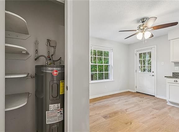 5th image of 715 Atalin St
