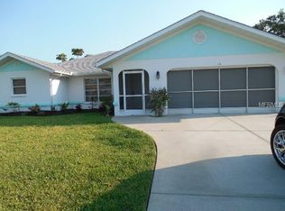 16 Pebble Beach Rd, Rotonda West, FL 33947