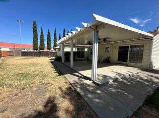 154 Army St, Pittsburg, CA 94565