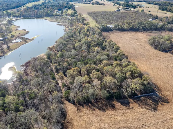 320 County Rd #2160, Emory, TX 75440