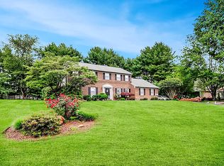 12 Pierson Dr, Hockessin, DE 19707