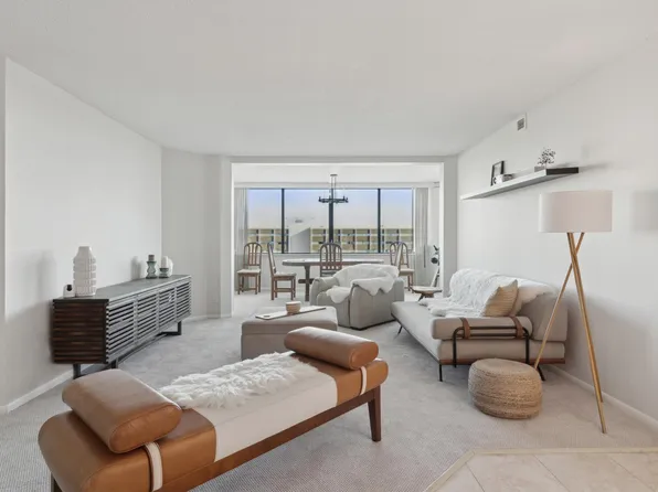 6566 France Ave S APT 705, Edina, MN 55435