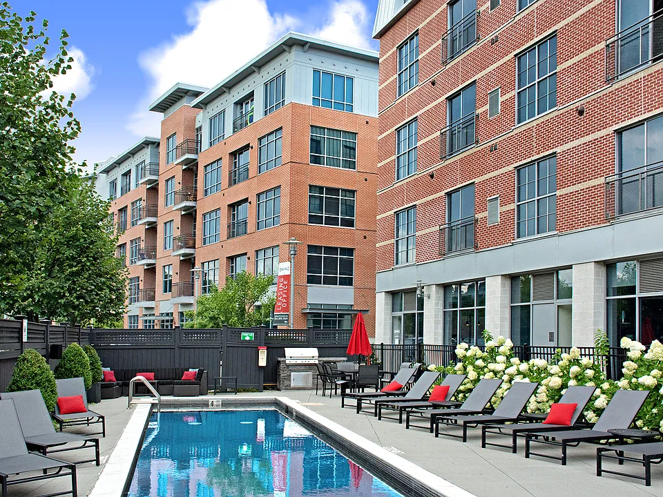 Heated swimming pool