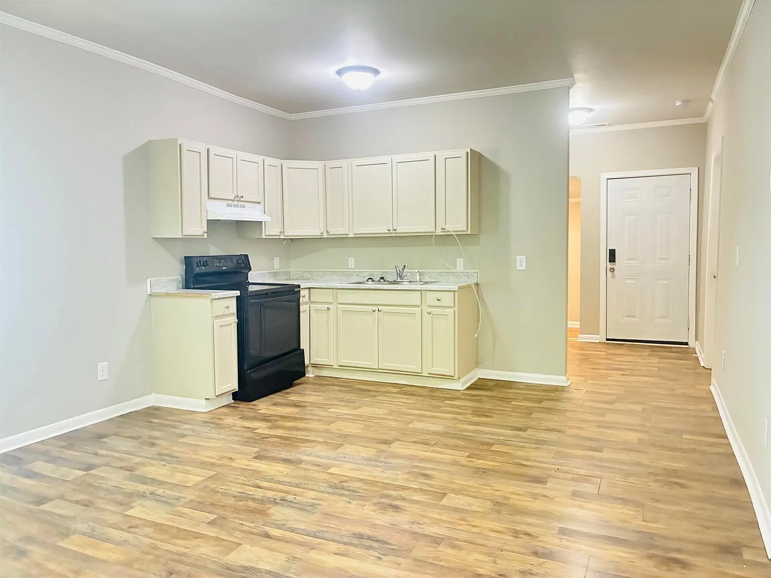 418 Orange St — Photo 2
