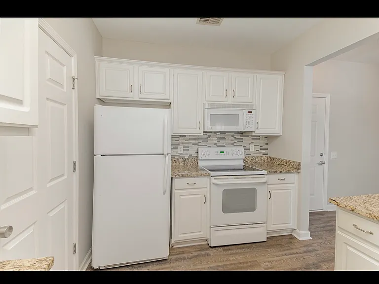 14967 Santa Lucia Dr — Photo 21