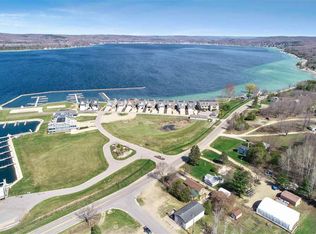 4556 Lakeshore Rd, Boyne City, MI 49712