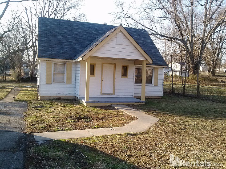 1st image of 10161 Clairmont Dr
