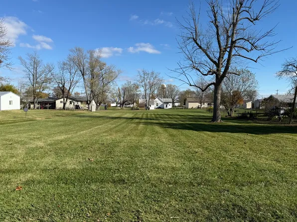 310 N West St, Gifford, IL 61847