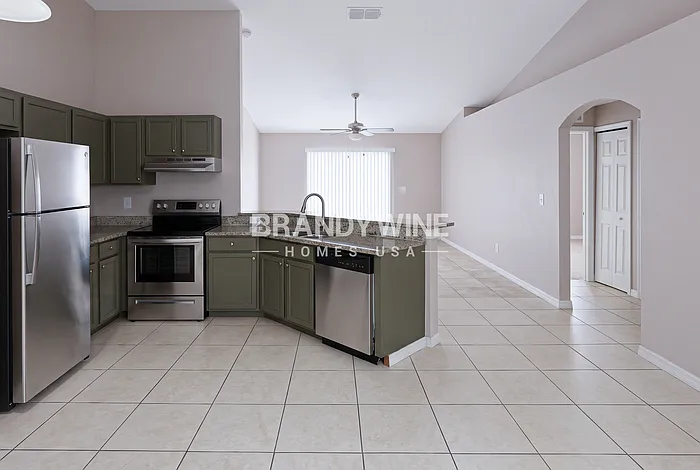 424 S Candler Ave — Photo 7