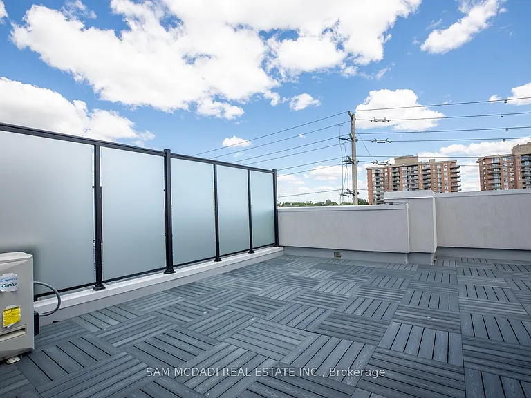 1180 Cawthra Rd #102 — Photo 17