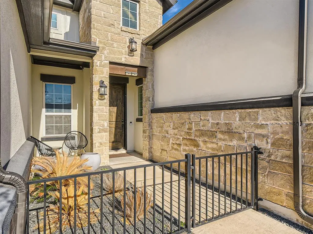 Encanto Place 265 -- Britt - 1 — Photo 4