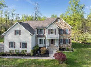 657 Fox Farm Rd, Asbury, NJ 08802