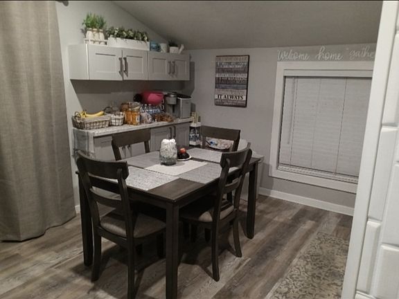 3rd image of 804 Santa Lucia Ave #A