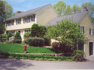 25 Oakhurst Ave, Ipswich, MA 01938