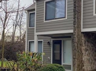 9951 Timbers Dr, Blue Ash, OH 45242
