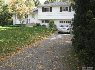 82 Lake Rd, Greenlawn, NY 11740