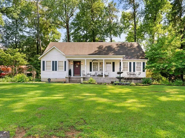 606 W Woodland Dr, Dalton, GA 30721