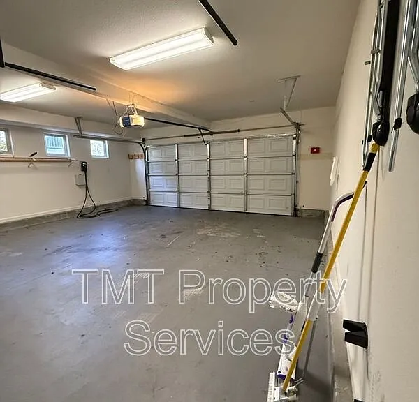 242 Lucas Ln — Photo 19
