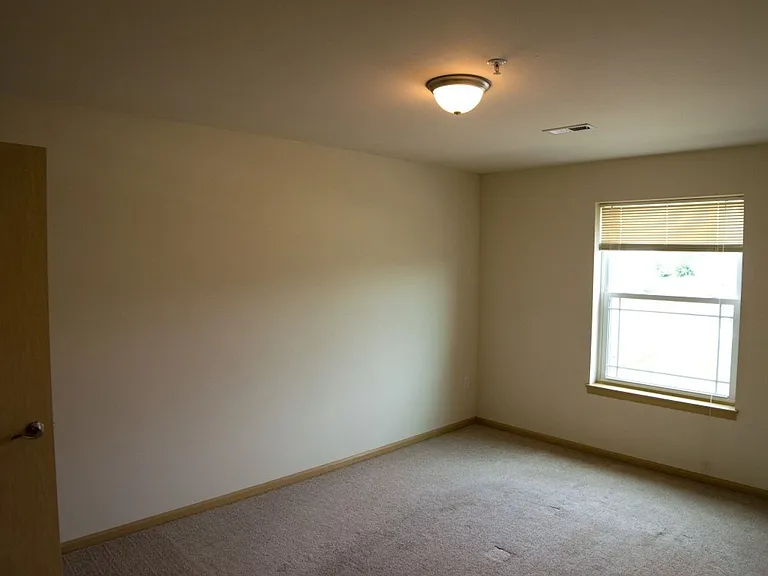 5034-5038-5042 Siggelkow Rd — Photo 12