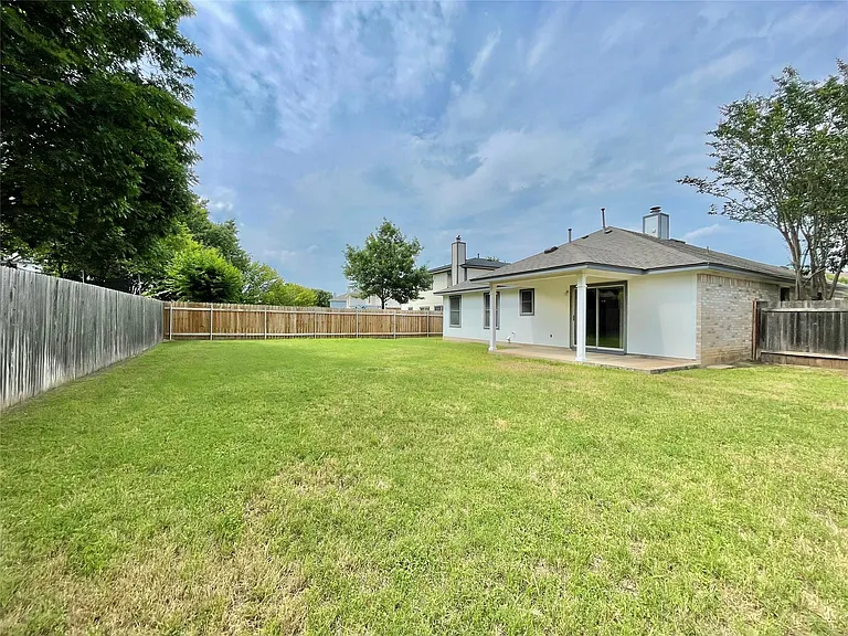 1909 Horizon Park Blvd — Photo 39