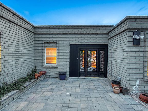 3rd image of 5266 Santa Elena Cir