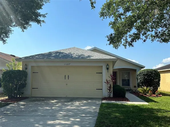 11227 Summer Star Dr, Riverview, FL 33579