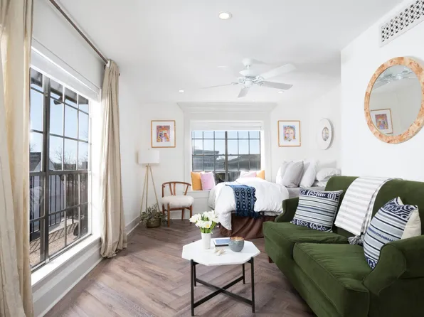 1605 W 39th 1/2 St #102, Austin, TX 78756