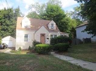 408 Ryders Ln, East Brunswick, NJ 08816