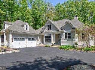 986 Marzoff Rd, Deale, MD 20751