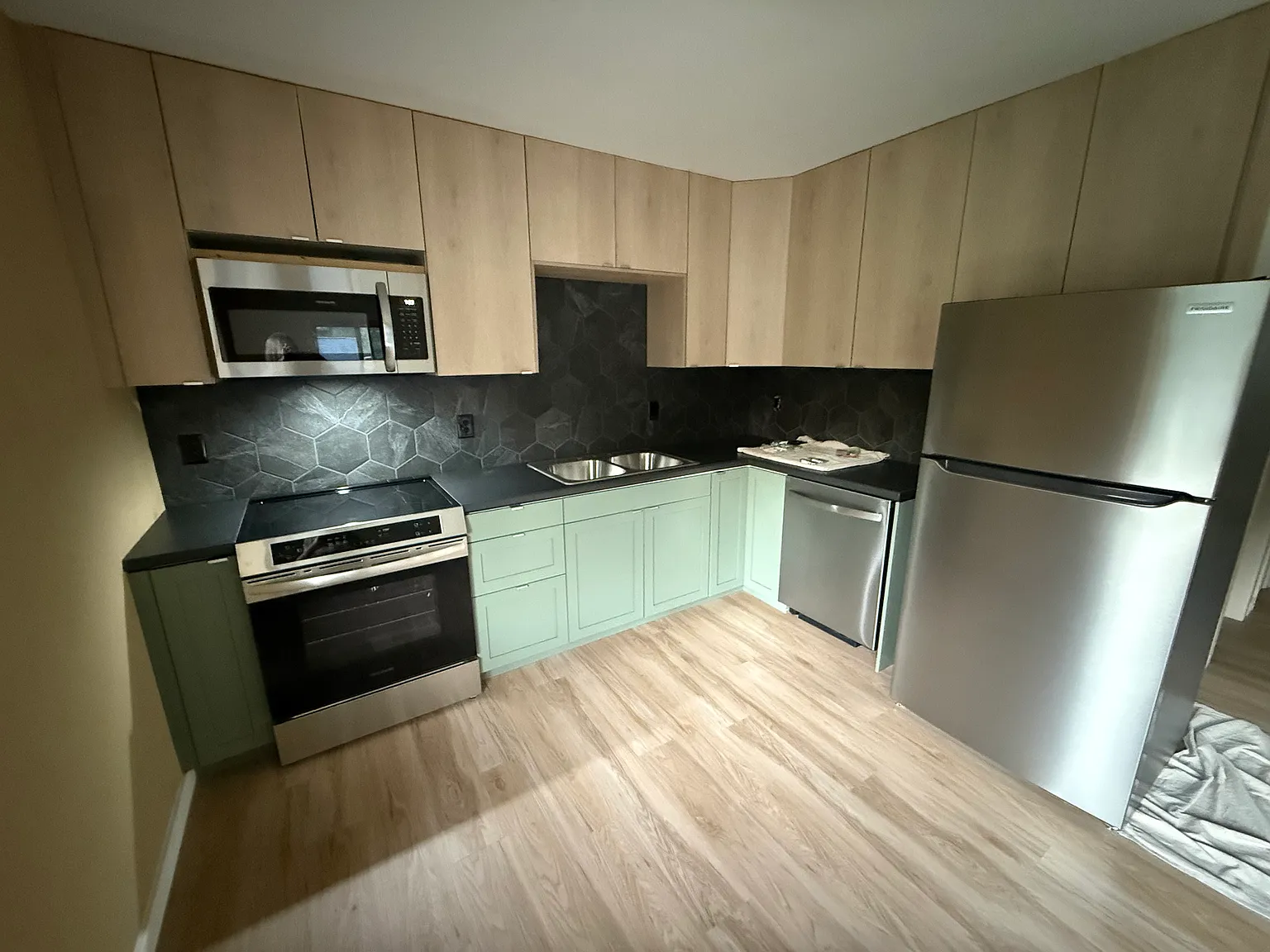 2 bed, 590 sqft, $1,500 — Photo 4